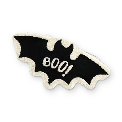 Alfombra murciélago negra con borde blanco y texto BOO - Zavro